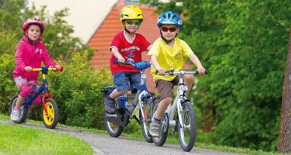 vaikiški pėsčiųjų dviračiai